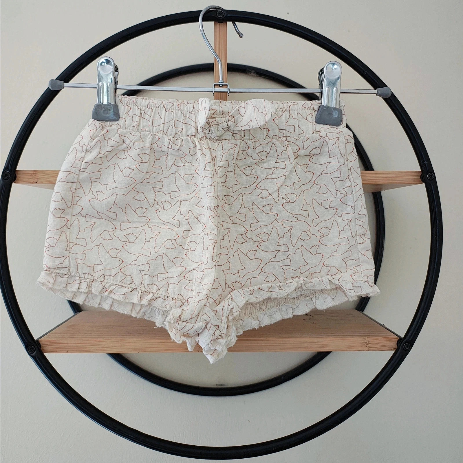 12 Moisbebe fille short été oiseaux tape a l'oeil